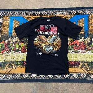 Chicago Bulls 1993 Tshirt NBA World Champions 3 peat Size Large Salem Sportswear